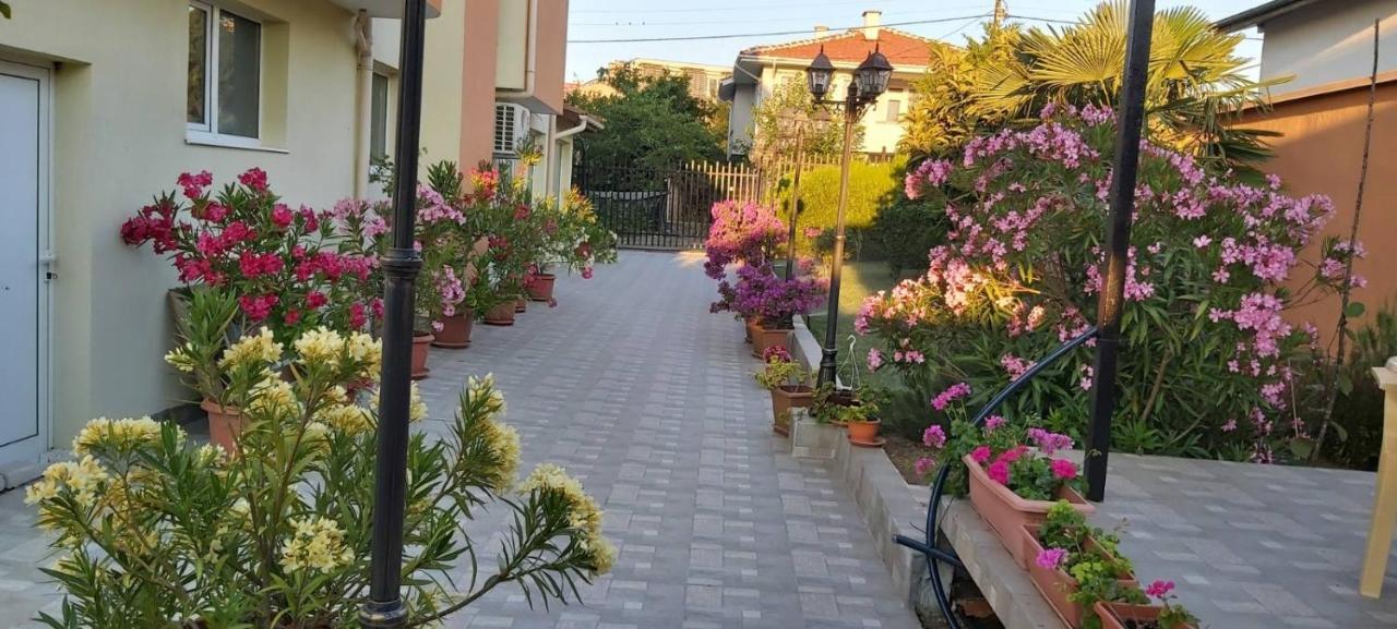 Отель Амида Варвара Экстерьер фото
